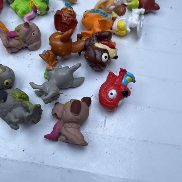 Lot of Moose Toys Uggly's Pet Shop Figures Ugly Ugliest - - Picture 4 of 10
